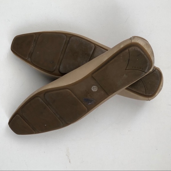 PRADA Leather Loafers - Picture 7 of 7